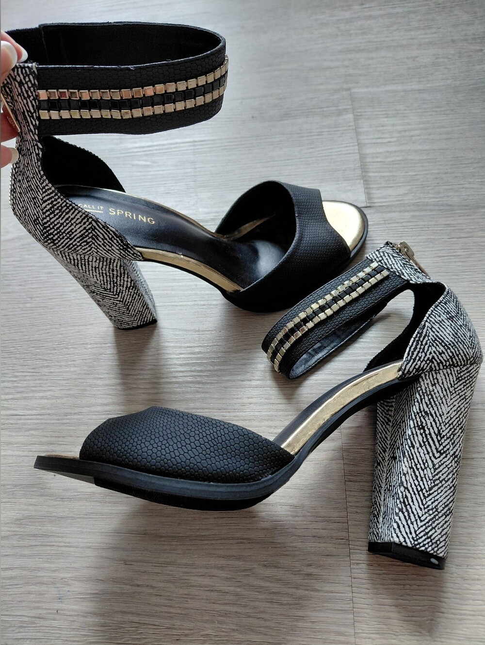 Call It Spring Black & White Patterned Block Heel Sandals Size 9